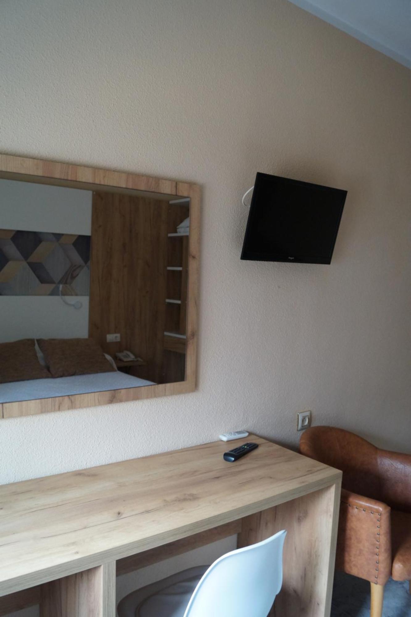 Hostal Real Пласенсия Екстериор снимка