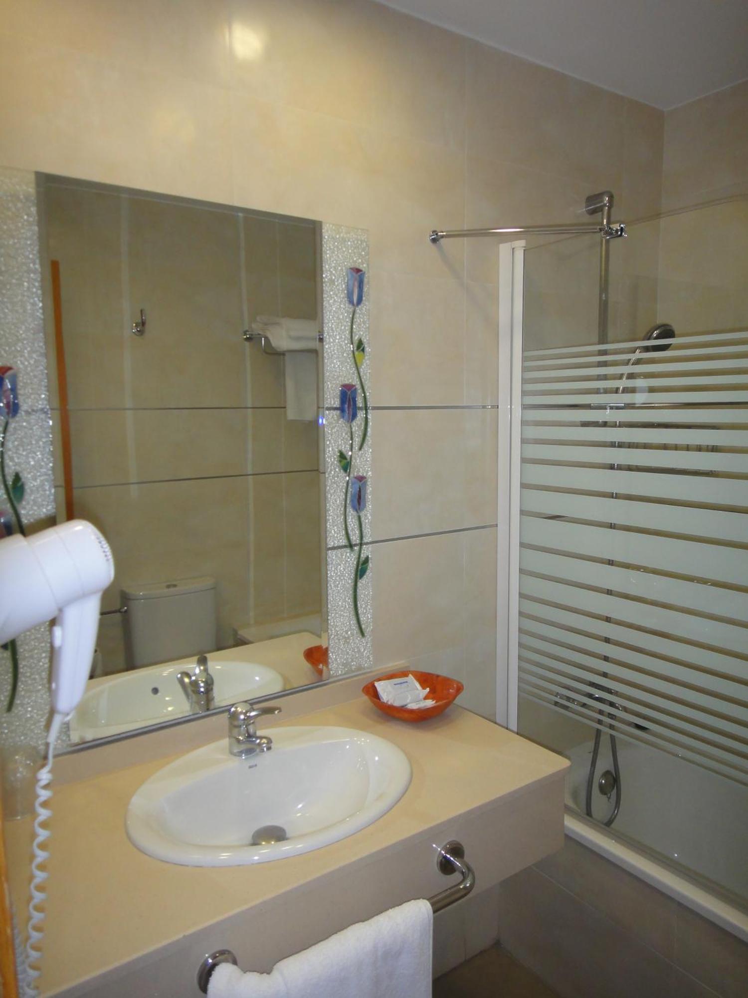 Hostal Real Пласенсия Екстериор снимка