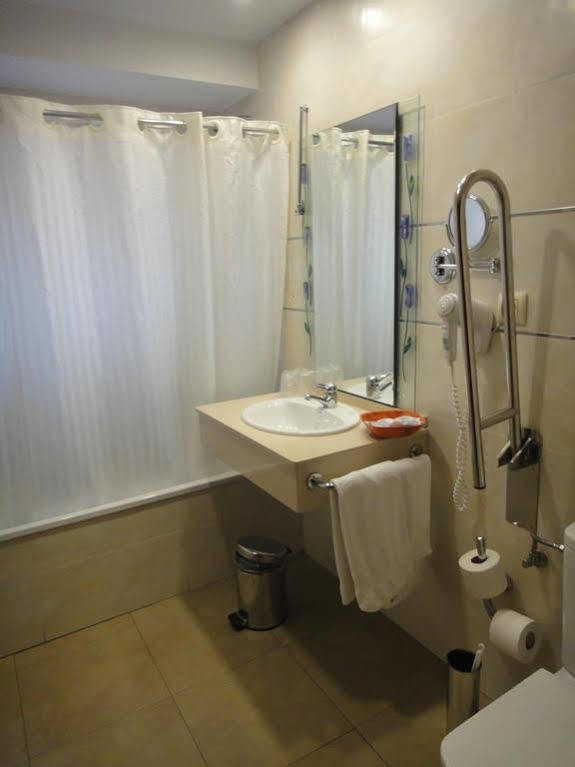Hostal Real Пласенсия Екстериор снимка